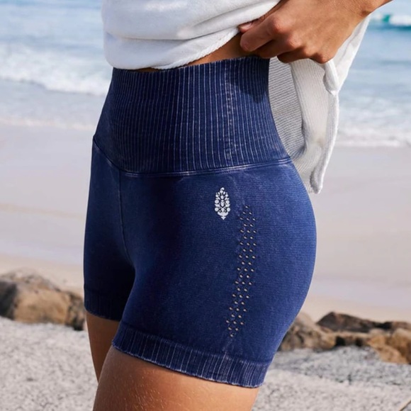 Free People Pants - FP Movement
Good Karma Running Short - Deepest Navy